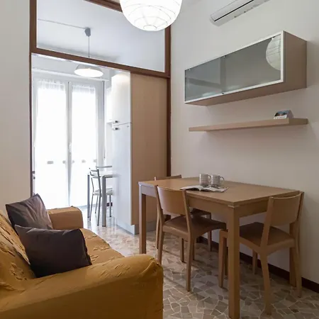 Italianway - Martinetti 21 B * Mediolan